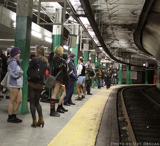 green-line-no-pants